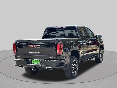 Used 2022 GMC Sierra 1500 AT4 w/ AT4 Premium Package AWD/4WD image 5