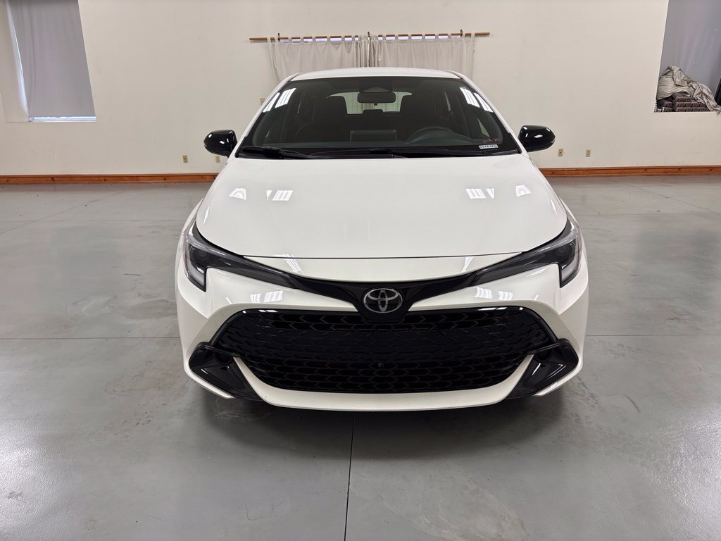 Used 2026 Toyota Corolla SE FWD image 3