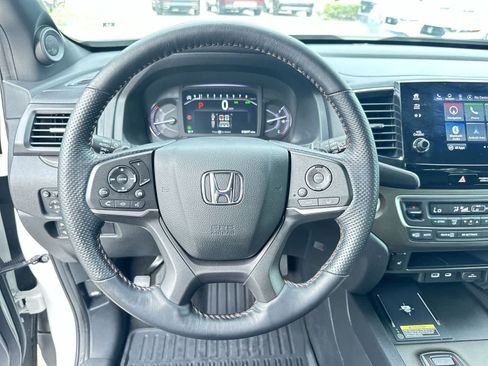 Used 2024 Honda Passport TrailSport image 18