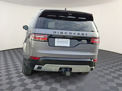 Used 2020 Land Rover Discovery Landmark image 7