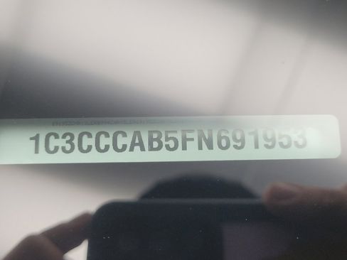 Used 2015 Chrysler 200 Limited w/ Convenience Group image 33