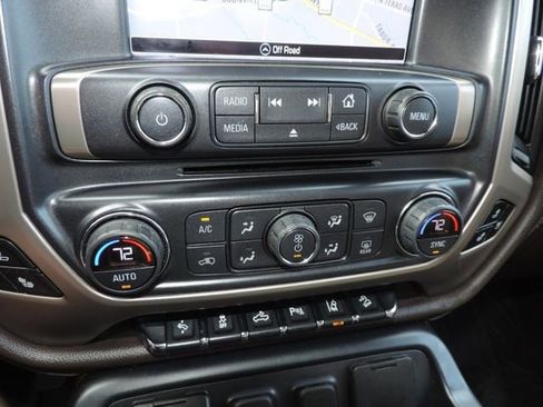 Used 2018 GMC Sierra 2500 Denali w/ Suspension Package, Off-Road image 25