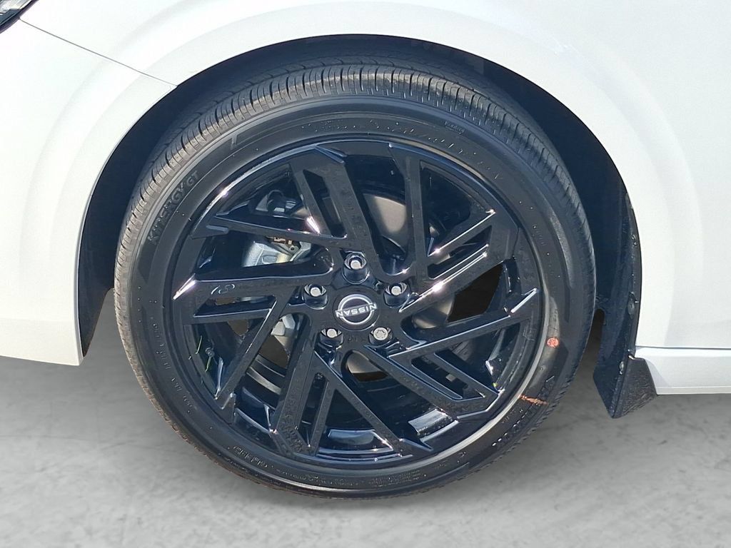 New 2027 Nissan Sentra SR FWD image 24