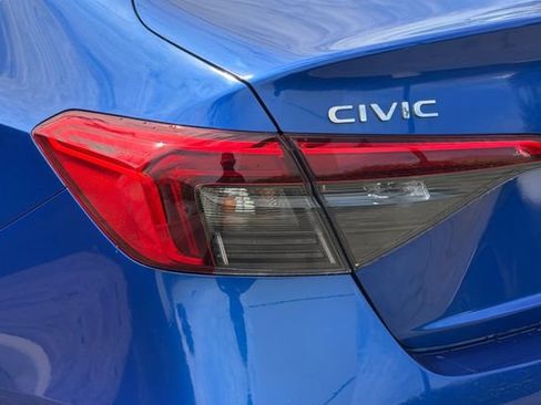 Certified 2023 Honda Civic Sport image 32