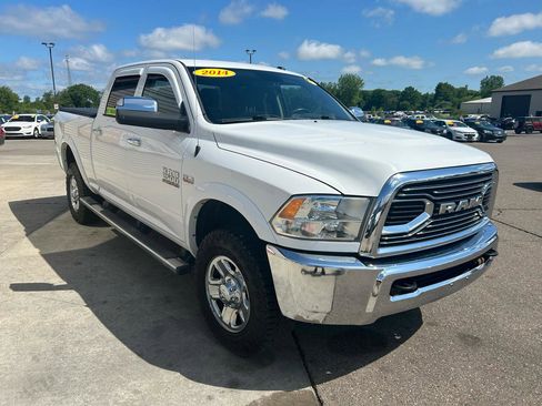 Used 2014 RAM 2500 Tradesman w/ Chrome Appearance Group AWD/4WD image 3
