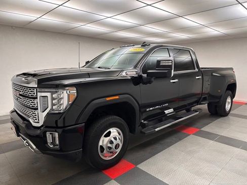 Used 2023 GMC Sierra 3500 Denali w/ Denali Ultimate Package AWD/4WD image 3