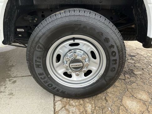 Used 2022 Ford F350 XL w/ Power Equipment Group image 30
