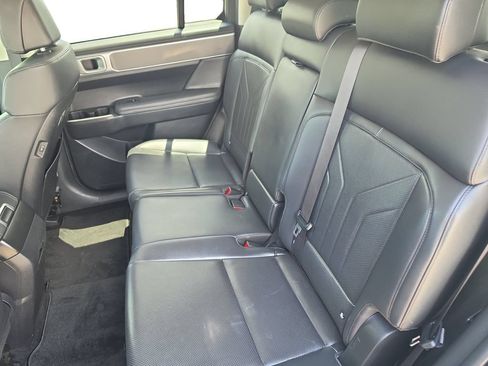 Used 2024 Hyundai Santa Fe SEL FWD image 13