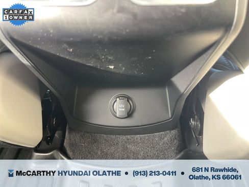 Used 2025 Kia Sorento S image 24