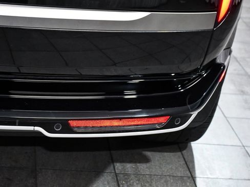 Used 2025 Land Rover Range Rover SE AWD/4WD image 92