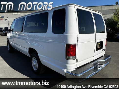Used 2012 Ford E-350 and Econoline 350 XL w/ Exterior Upgrade Pkg image 4