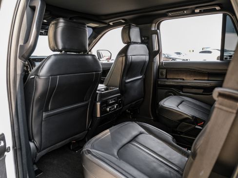 Used 2020 Ford Expedition Limited w/ Equipment Group 301A image 37
