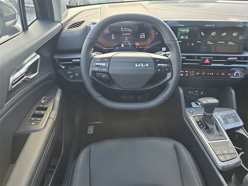 New 2026 Kia Sportage EX image 16
