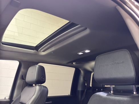 Used 2022 GMC Sierra 3500 Denali w/ Denali Ultimate Package image 44