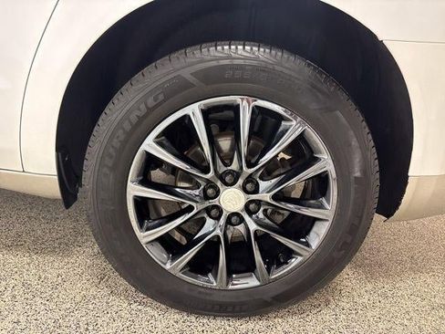 Used 2018 Buick Enclave Premium image 35