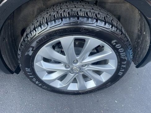 Used 2018 Buick Envision Premium image 10