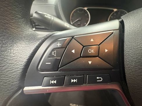 Used 2024 Nissan Sentra SV FWD image 15