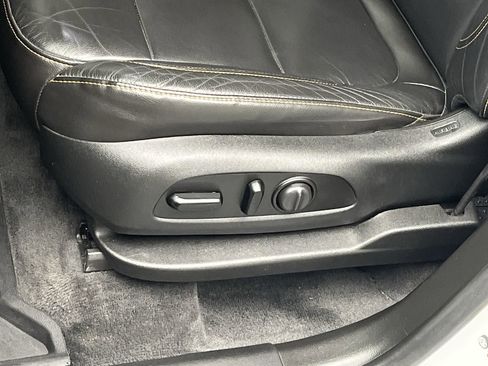 Used 2020 Chevrolet Traverse RS w/ LPO, Floor Liner Package image 10