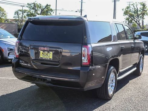 Used 2015 GMC Yukon XL SLE w/ Convenience Package image 4