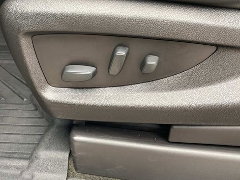 Used 2018 Chevrolet Silverado 1500 LT w/ All Star Edition image 24