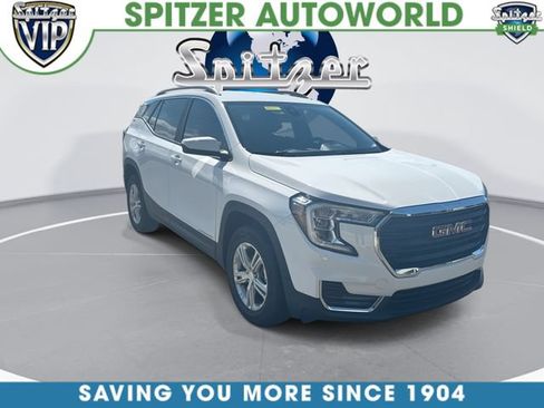Used 2024 GMC Terrain SLE w/ Driver Convenience Package AWD/4WD image 2