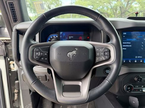 Used 2024 Ford Bronco Black Diamond AWD/4WD image 9