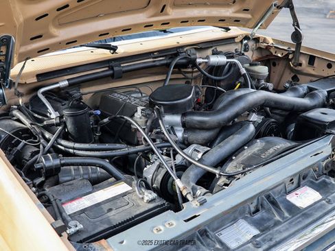 Used 1990 Ford Bronco Custom image 17