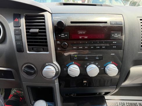 Used 2010 Toyota Tundra 4x4 Double Cab image 23