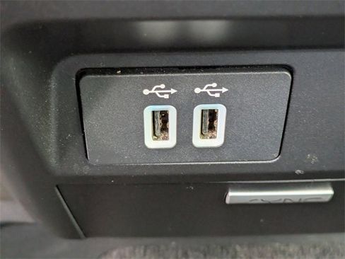 Used 2018 Ford F150 Lariat image 23