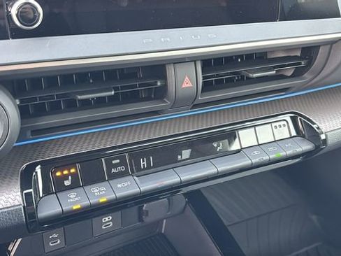 New 2026 Toyota Prius XLE image 21