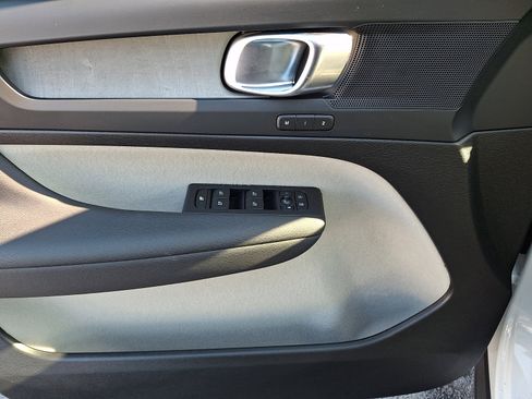 Used 2023 Volvo XC40 B5 Plus w/ Driver Assist Package image 12