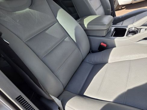 Used 2010 Porsche Cayenne image 24