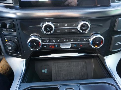 Used 2022 Ford F150 Platinum w/ Equipment Group 701A High image 29