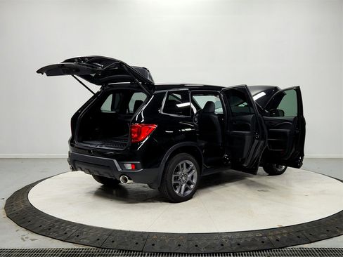 Used 2023 Honda Passport EX-L image 15
