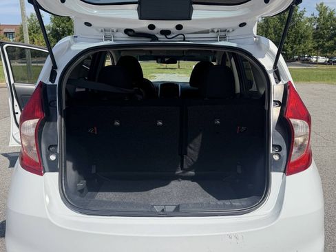 Used 2017 Nissan Versa Note SV FWD image 18