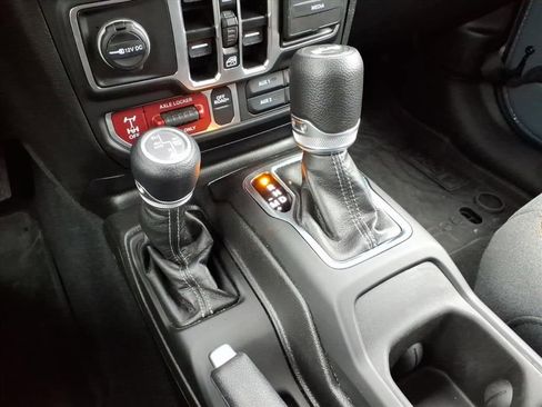 Certified 2025 Jeep Wrangler Unlimited Sport S 4xe image 14