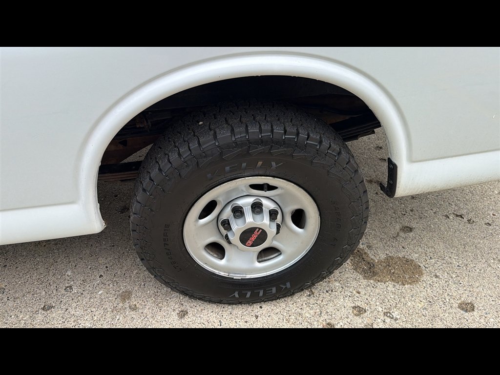 Used 2022 GMC Savana 2500 w/ Communications Package RWD image 19