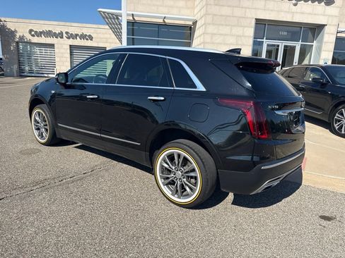 Used 2021 Cadillac XT5 Premium Luxury FWD image 5