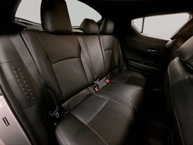 Used 2018 Toyota C-HR XLE FWD image 26