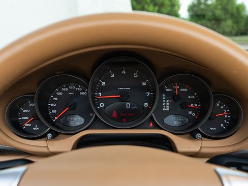 Used 2007 Porsche 911 Carrera RWD image 11