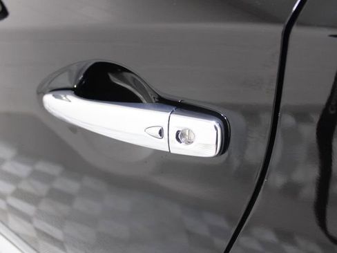 Used 2024 Nissan Murano SL image 17