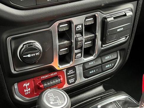 New 2026 Jeep Wrangler Unlimited Rubicon 392 w/ Quick Order Package 27X Moab AWD/4WD image 37