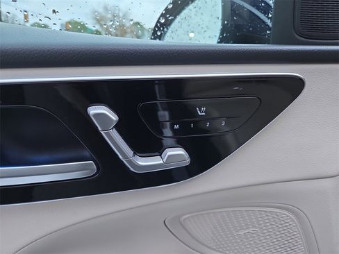 Certified 2022 Mercedes-Benz C 300 4MATIC Sedan image 11