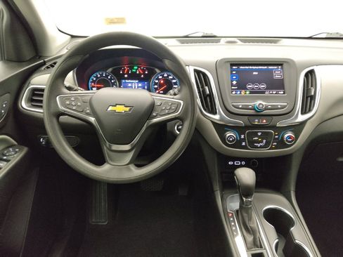 Used 2022 Chevrolet Equinox LT FWD image 22