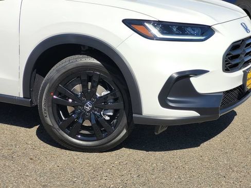 New 2027 Honda HR-V Sport image 3