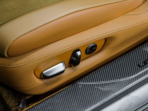 Used 2021 Lexus LC 500 Coupe w/ Performance Package image 40