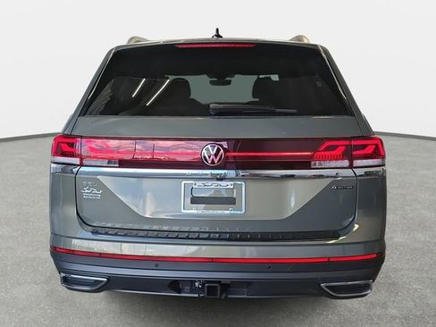 New 2026 Volkswagen Atlas SEL image 5