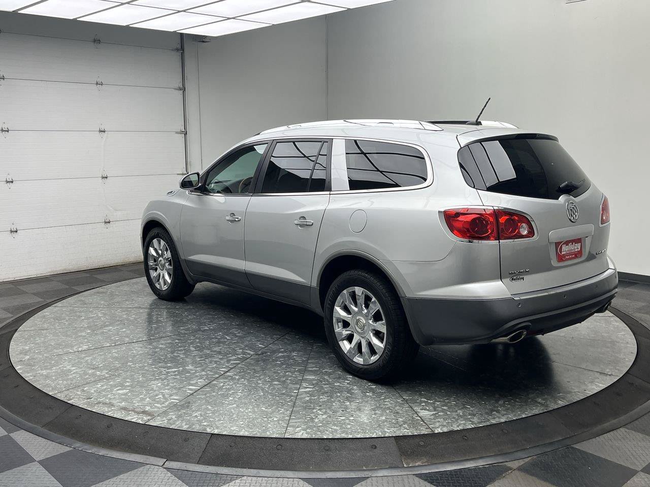 Used 2012 Buick Enclave Premium FWD image 2