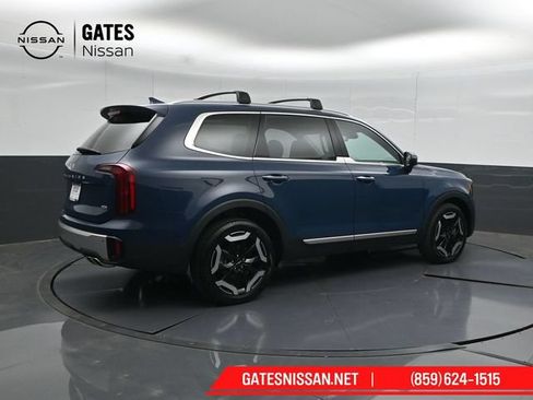Used 2024 Kia Telluride S w/ S Sunroof Package AWD/4WD image 2