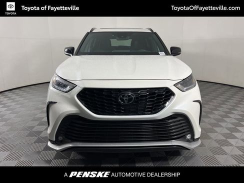 Used 2021 Toyota Highlander XSE image 18